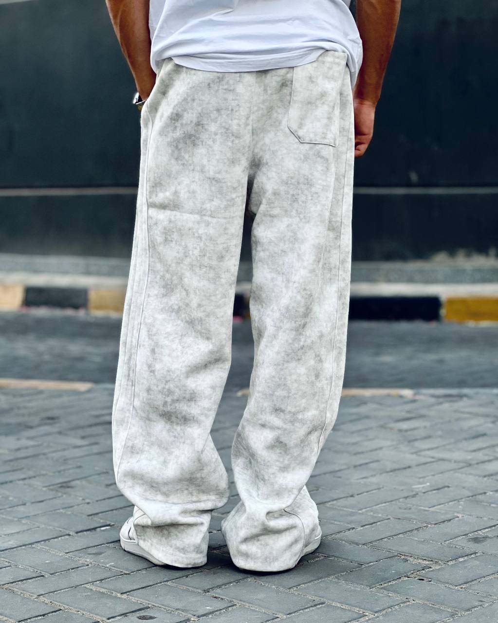 creamy blur sweatpants