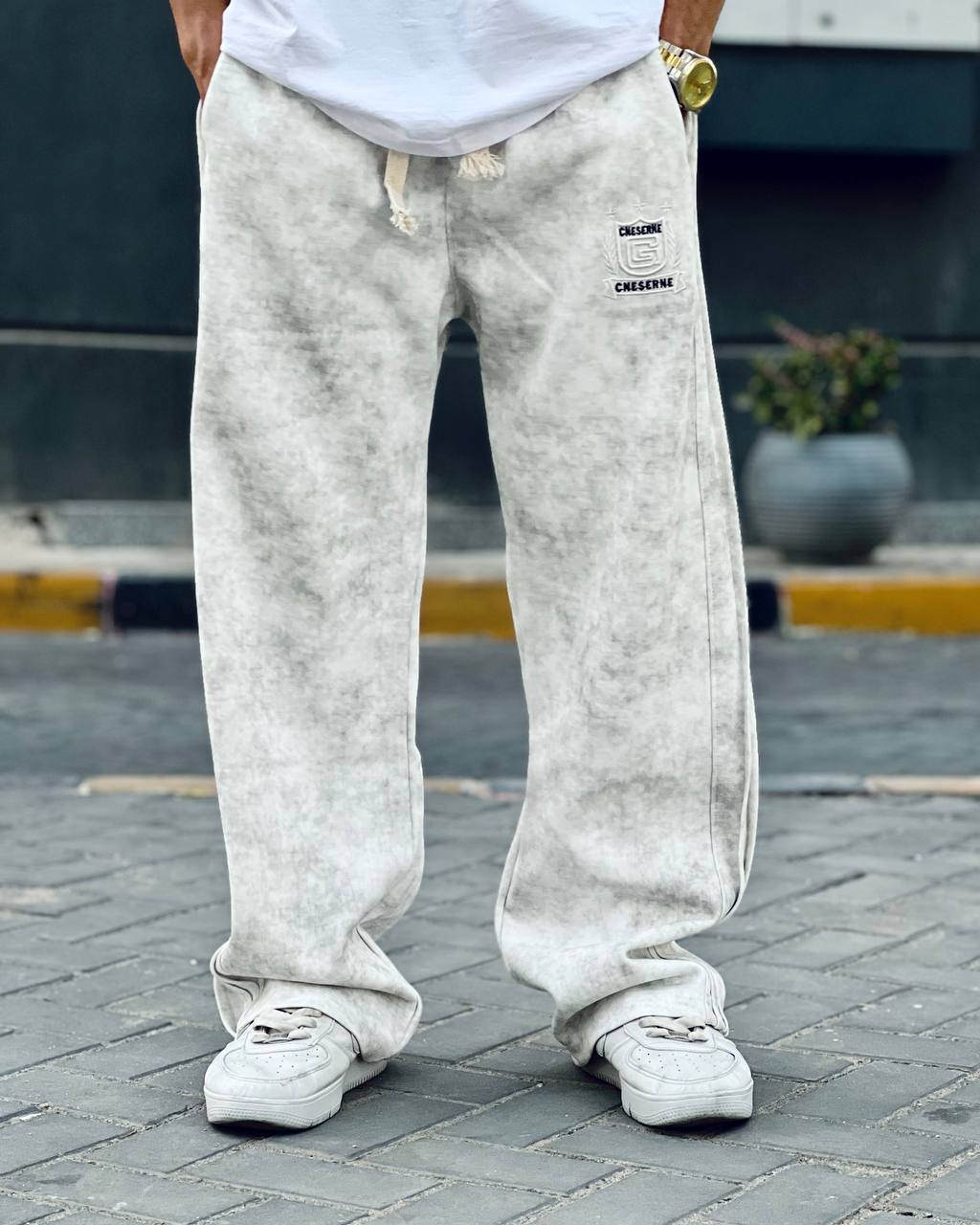 creamy blur sweatpants