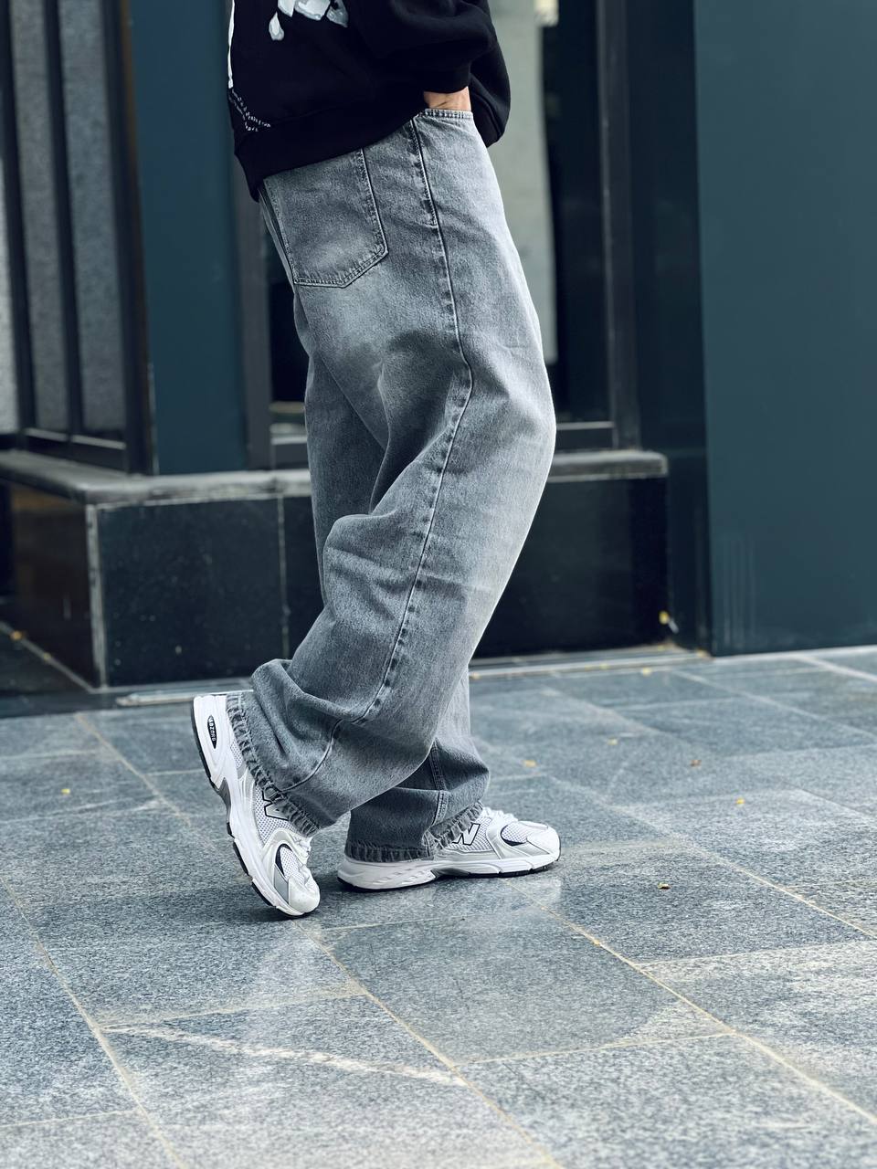 wide ash gray