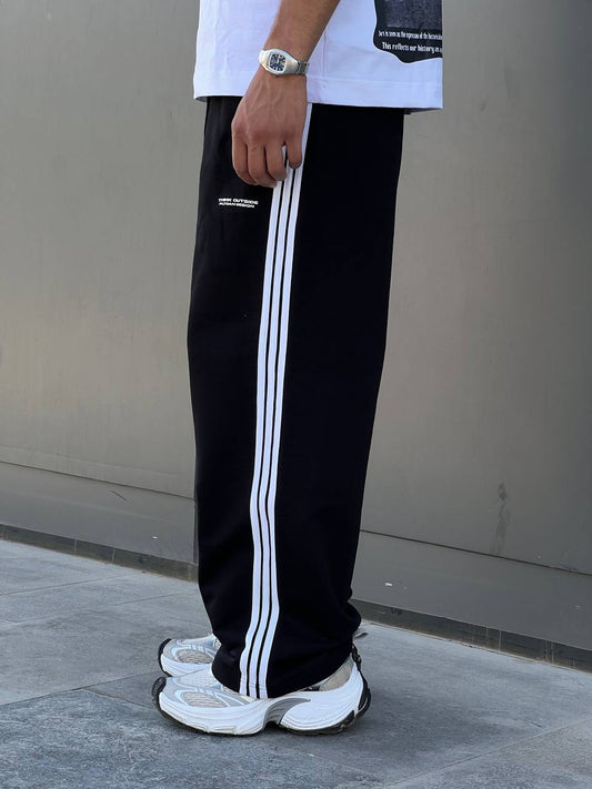 black oversized sweatpants